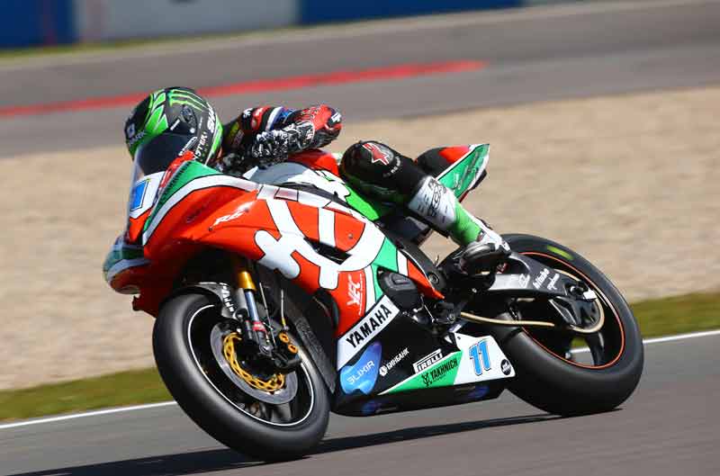 Sam Lowes repite victoria en Supersport en Donington