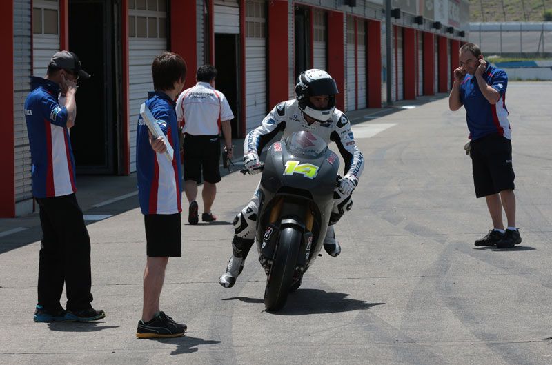 Randy De Puniet se estrena con Suzuki en Motegi