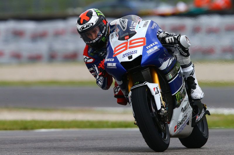 Jorge Lorenzo, el más rápido en el FP1 en Cataluña