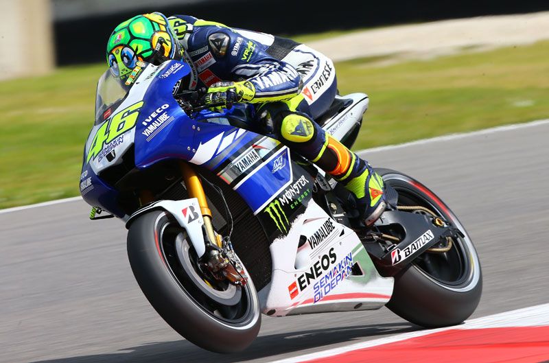 Valentino Rossi logra el mejor tiempo en el FP2 de MotoGP