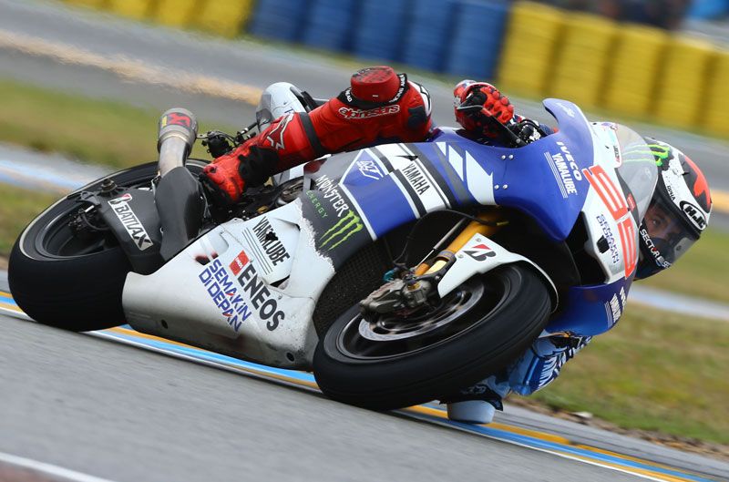 Jorge Lorenzo se fractura la clavícula izquierda