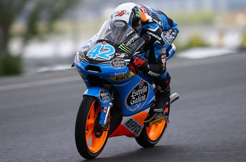 Alex Rins consigue el mejor tiempo en el FP3