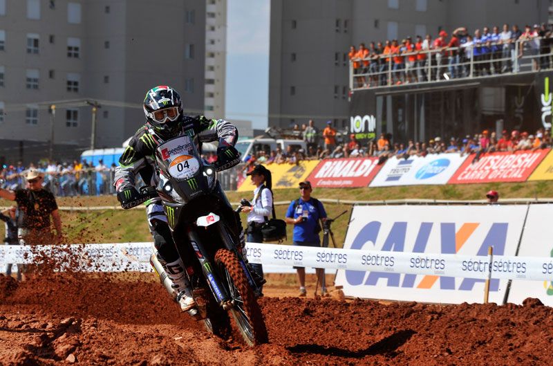 Paulo Gonçalves gana la prólogo del Rally Dos Sertoes