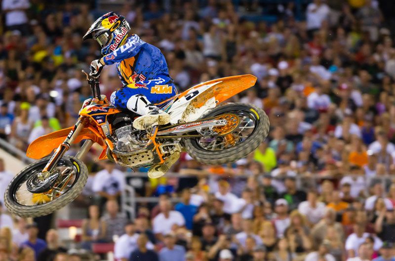 Los mejores pilotos de MX se dan cita en el Red Bull Gime me Five