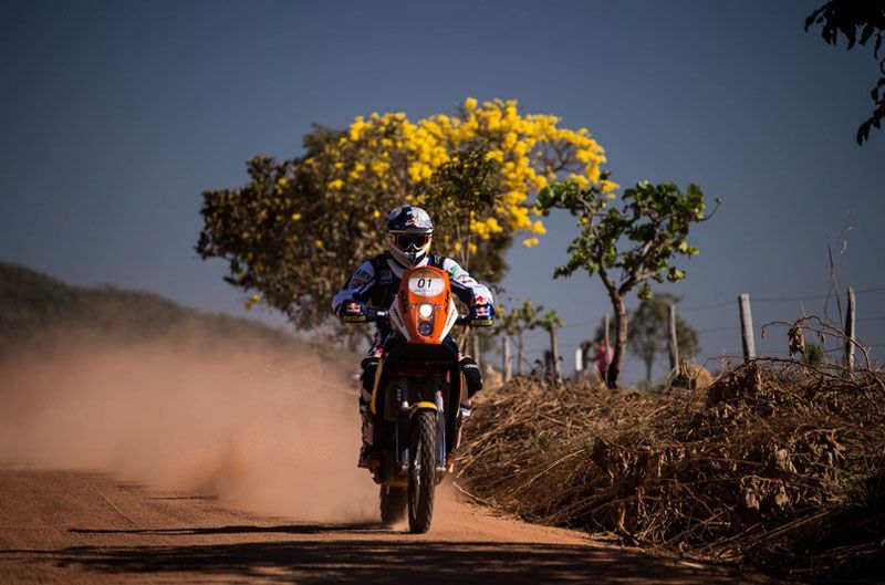 Marc Coma encabeza el Rally dos Sertões 2013