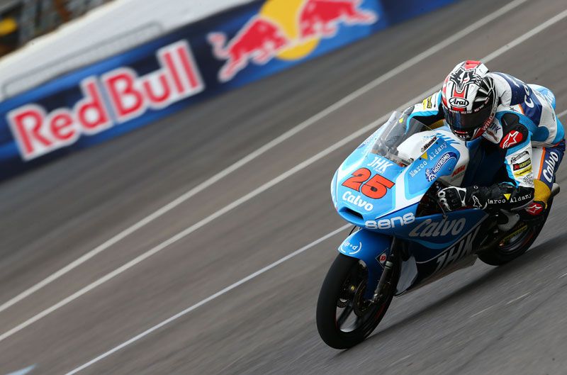 Maverick Viñales, primero en el FP1 de Moto3