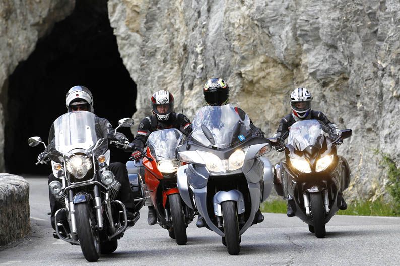Comparativa motos Touring Alpen Master 2013