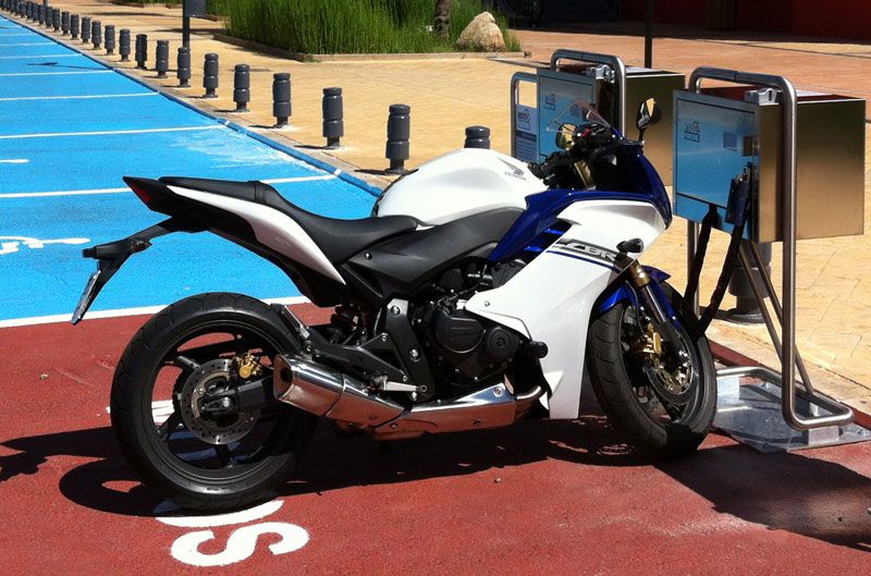 El MotoParking llega a España
