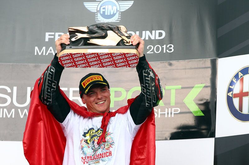 Sam Lowes, campeón del mundo de Supersport