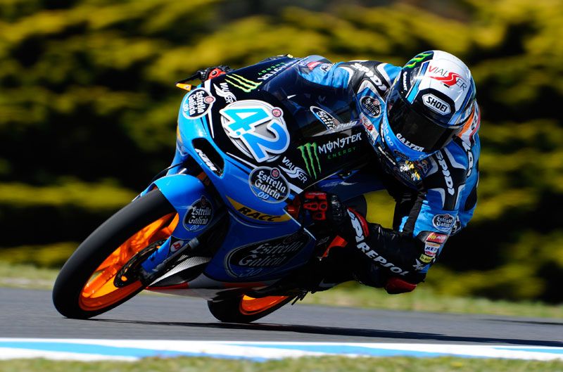 Alex Rins gana una carrera espectacular en Phillip Island