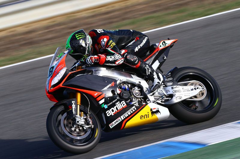 Laverty se hace con la Superpole y mete presión a Sykes