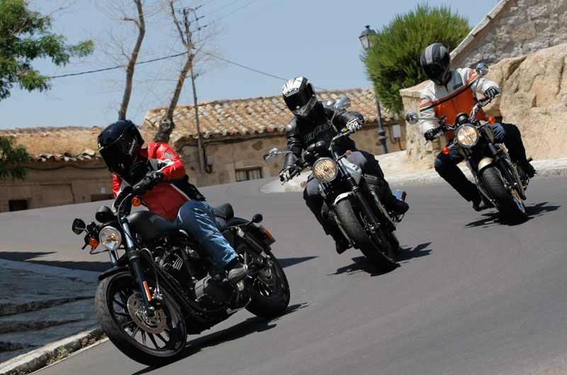 Comparativa Harley-Davidson Sportster, Moto Guzzi V7 Stone y Triumph Bonneville