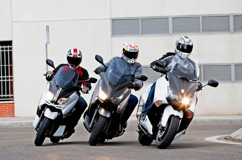 Comparativa Yamaha X-Max 250, 400 y 530 T-Max