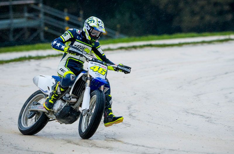 En el rancho de Valentino Rossi y análisis de la Harley-Davidson Street