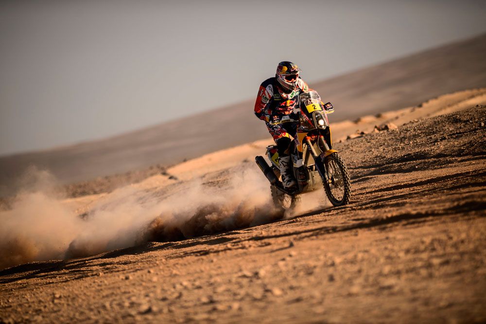 Marc Coma acaricia su cuarto Dakar