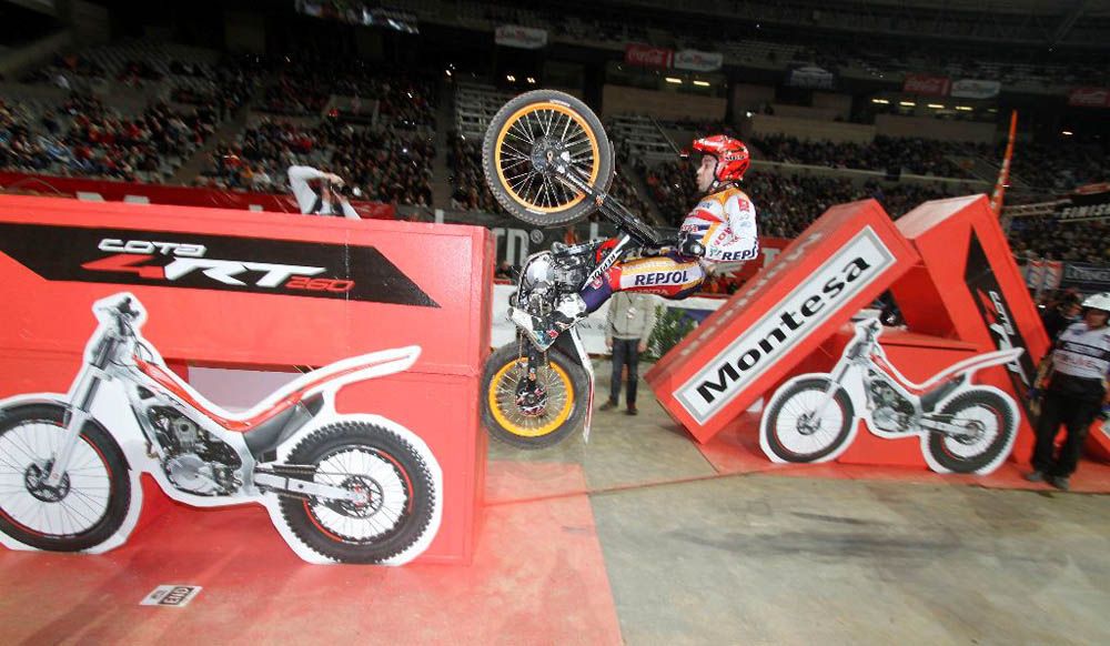 Bou se hace con la victoria en el Palau