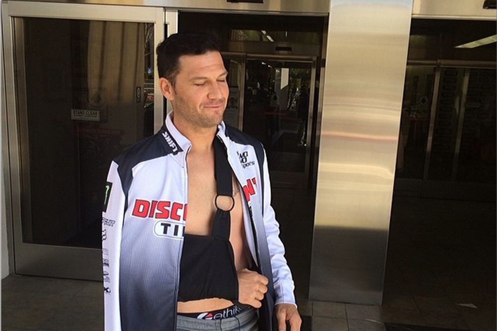 Fuerte caída de Chad Reed