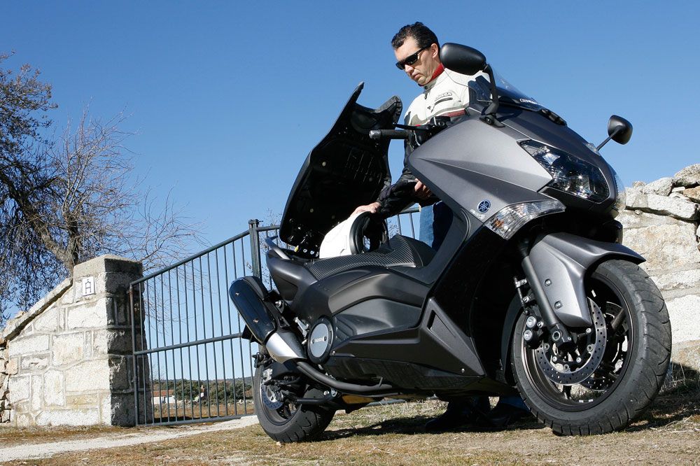 Segunda mano: Yamaha T-MAX 500/530