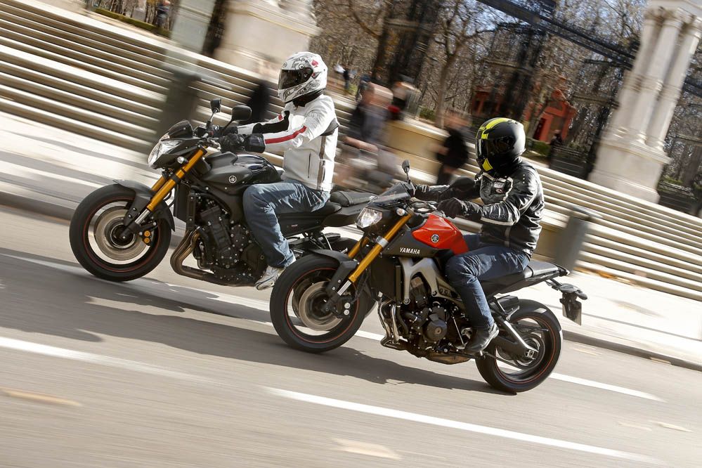Comparativa Yamaha FZ8 vs Yamaha MT-09