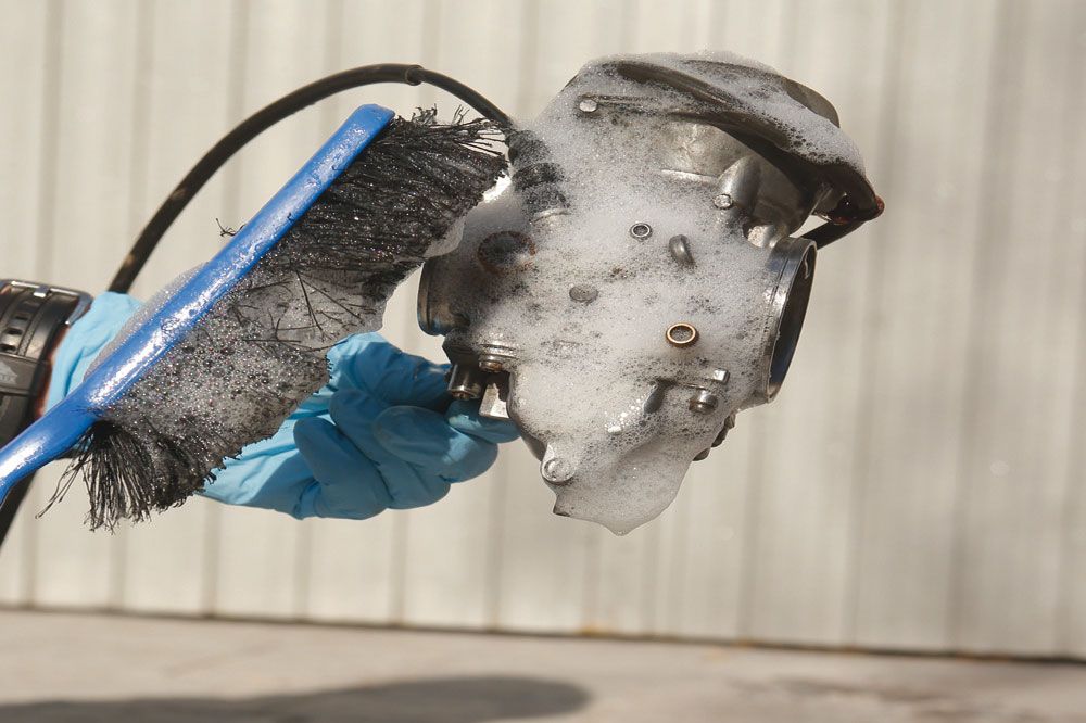 Cómo limpiar el carburador de tu moto