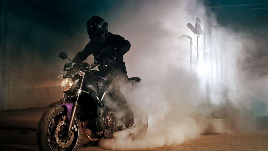 Aleix y Pol Espargaró presentan la nueva Yamaha MT-07