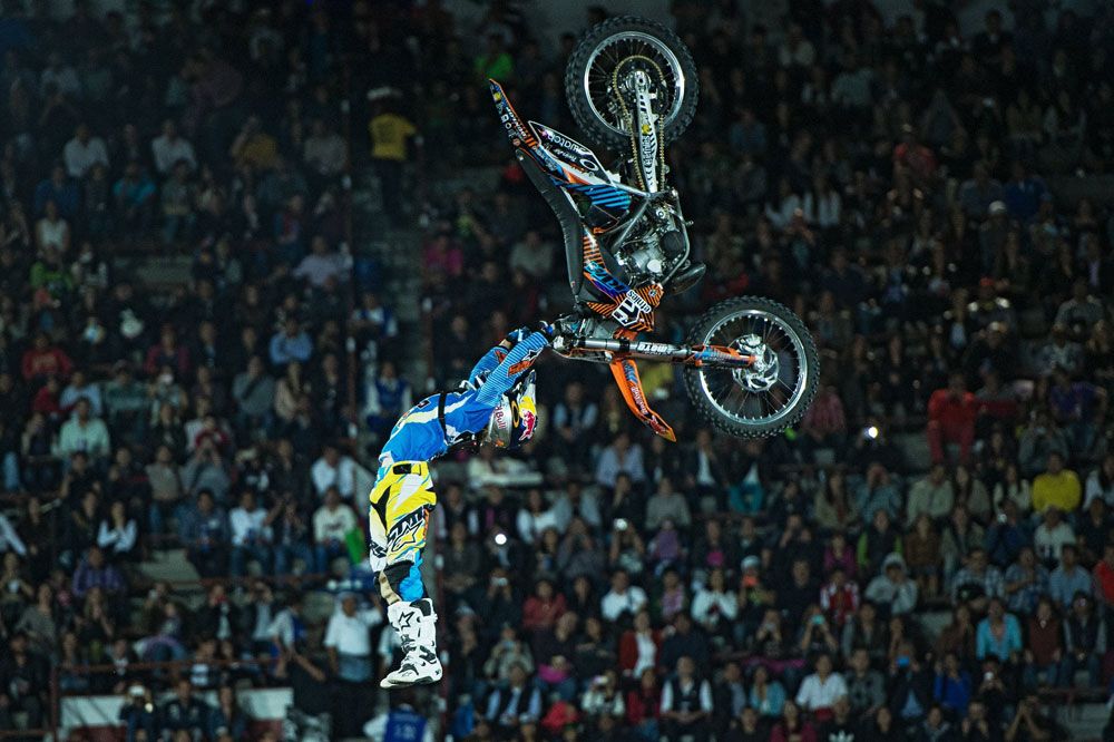 Dany Torres sube al podio en el Red Bull X-Fighters de México