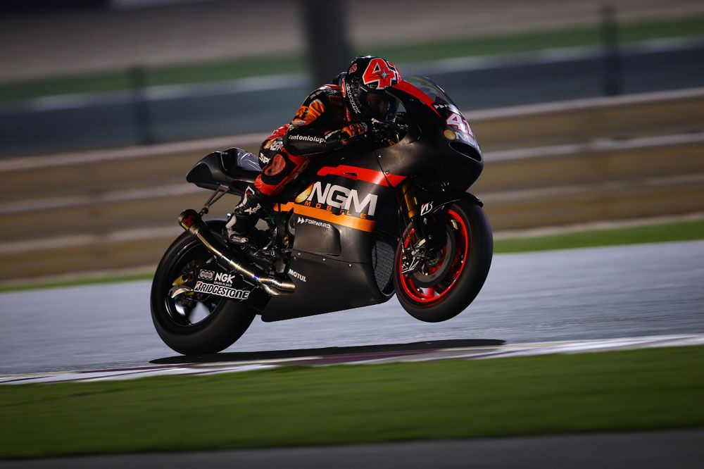 Espargaró, Kallio y Fenati, los más rápido en el arranque del Mundial en Qatar