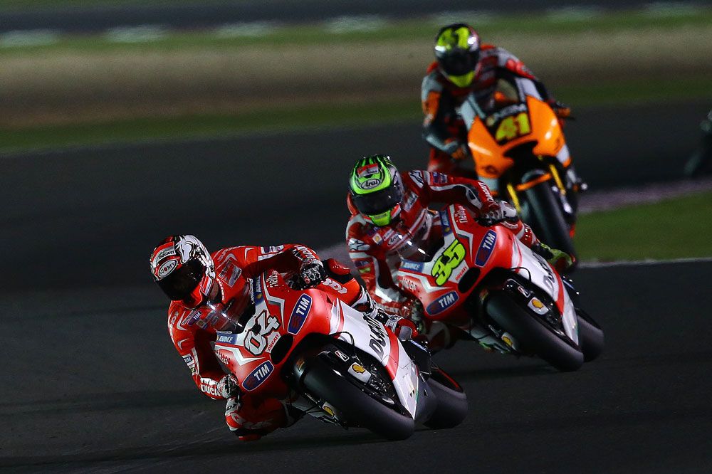 Andrea Dovizioso y Cal Crutchlow prueban la Desmosedici en Jerez