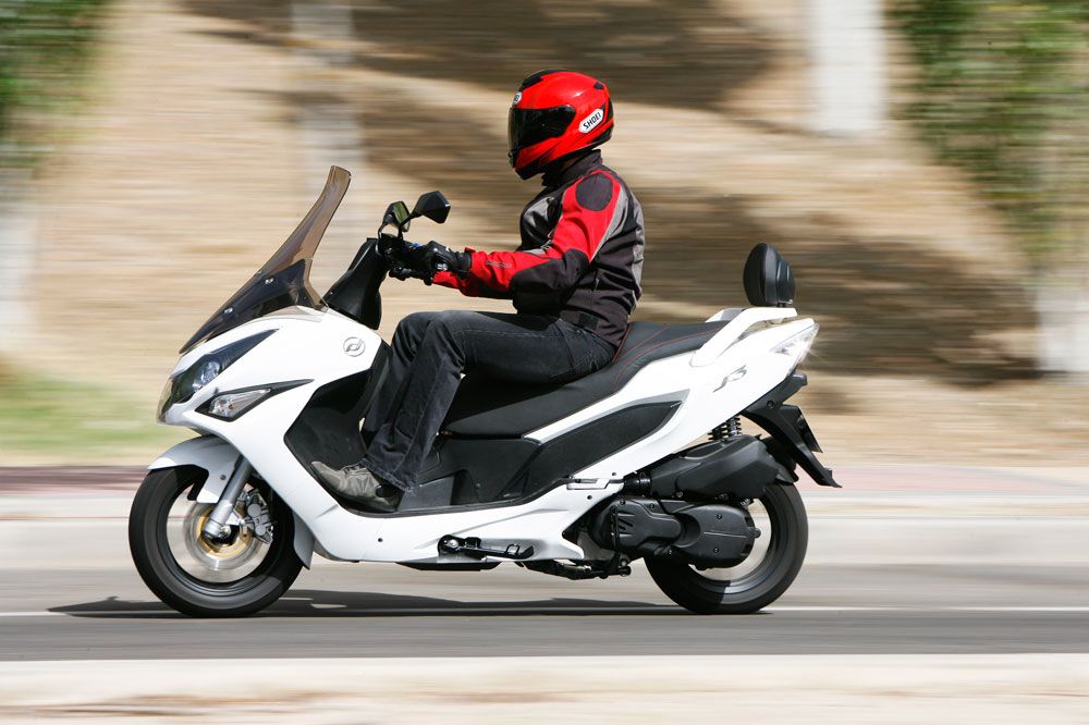 Daelim aplica descuentos en su gama scooter