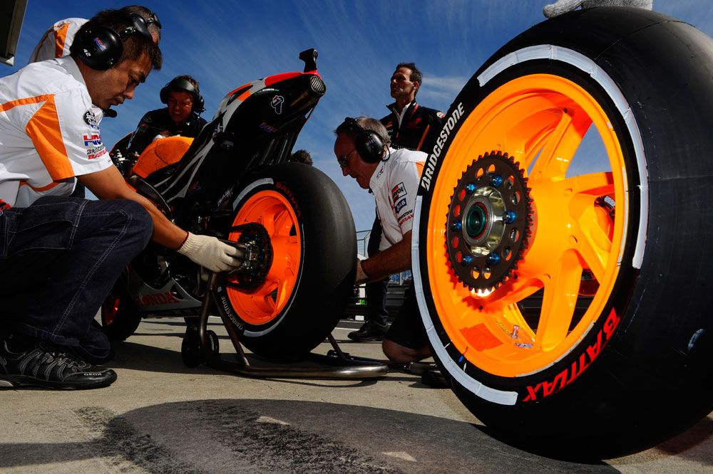 Bridgestone deja MotoGP a finales de 2015