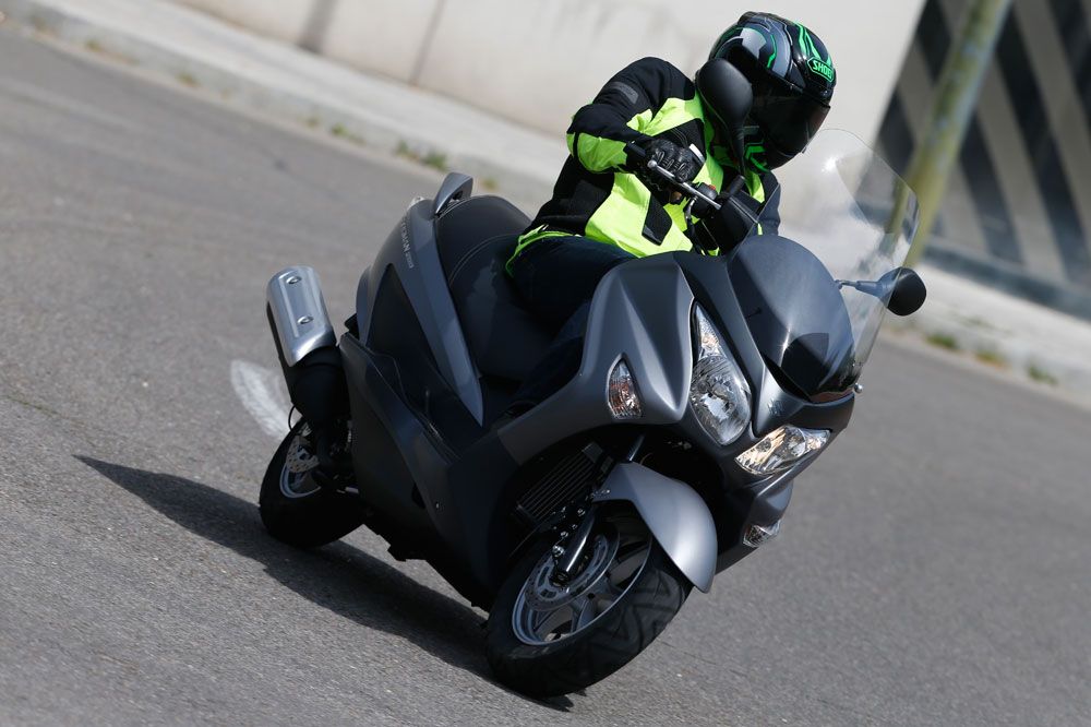 Suzuki Burgman 200. Prueba