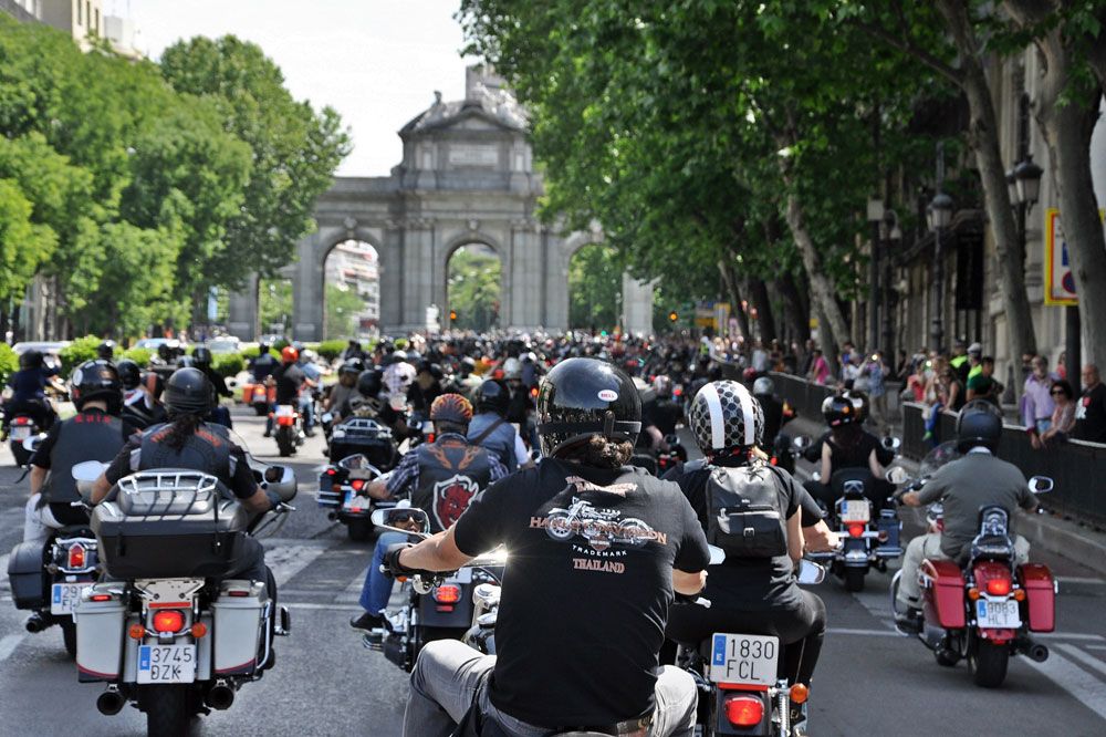 Más de 1.600 Harley por las calles de Madrid