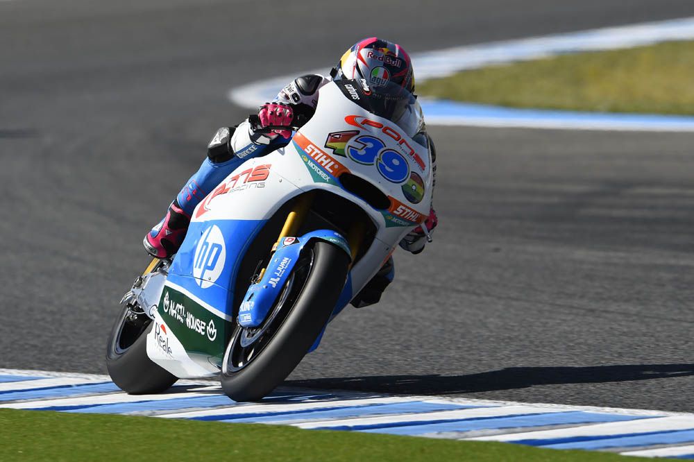 Luis Salom controla el FP2 de Moto2