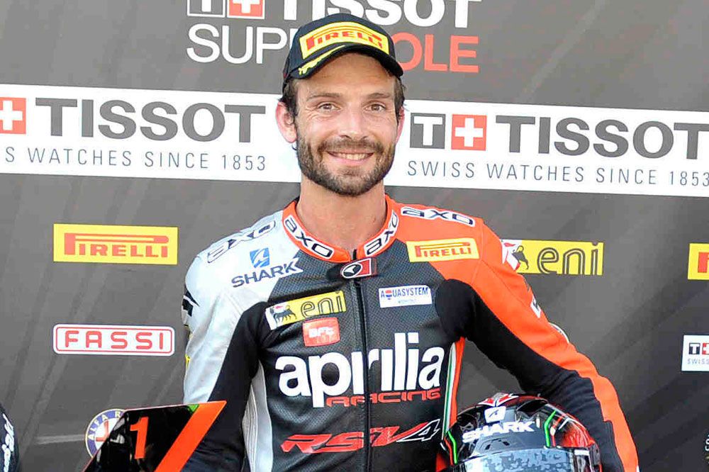 Guintoli y Cluzel dominan en Sepang
