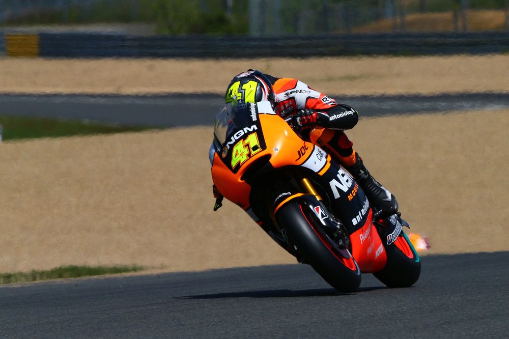 Aleix Espargaró lidera el FP1 de MotoGP