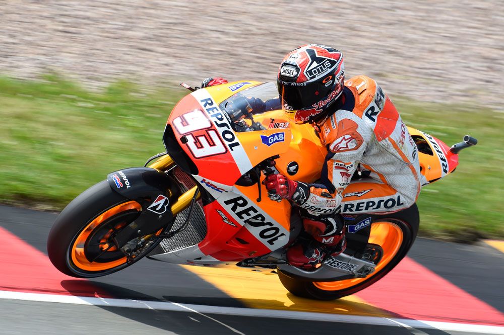 Marc Márquez destroza el crono y se anota la séptima pole del año