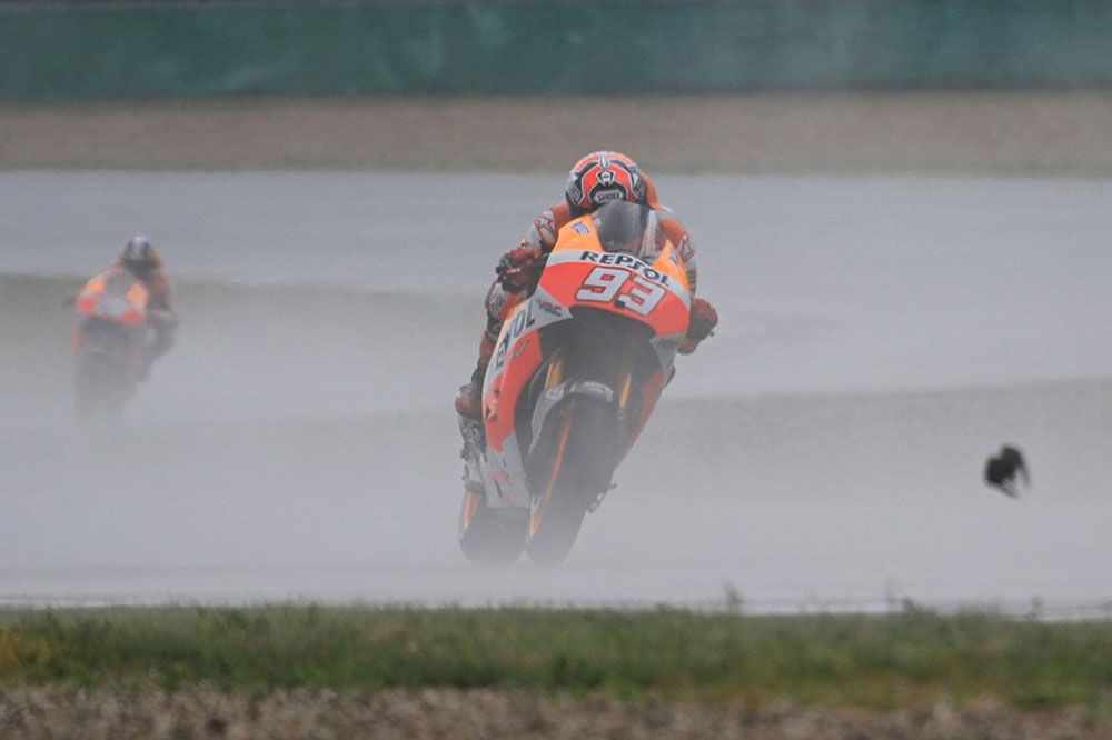 Márquez y Pedrosa completan el primer día de test en Brno