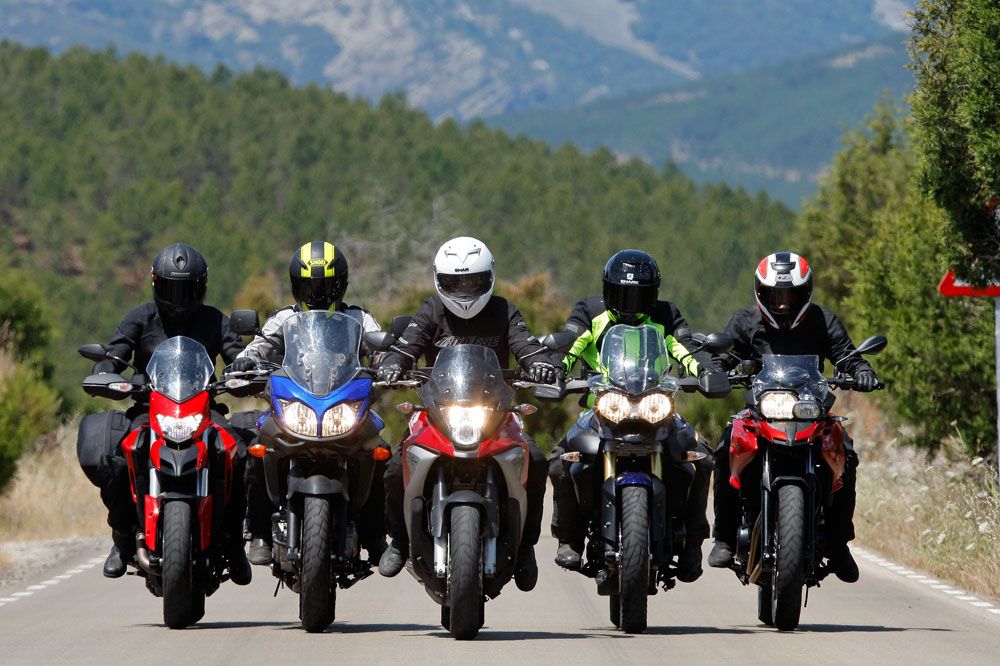 Los usuarios de motoVitae prefieren montar en moto en grupo