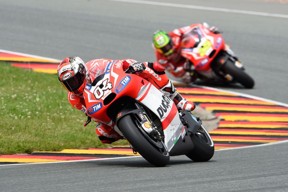 Andrea Dovizioso continuará en Ducati dos años más