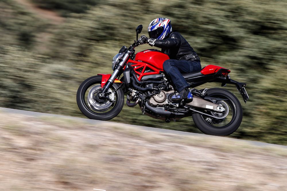 Motociclismo 2.424: Contenidos de la revista