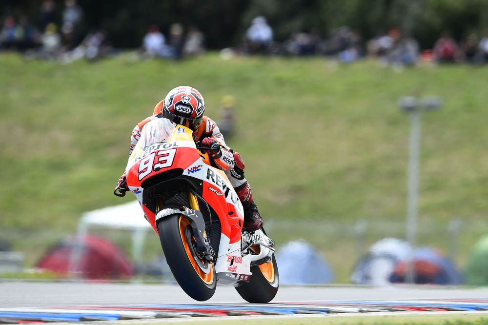 Márquez marca la pauta en Silverstone
