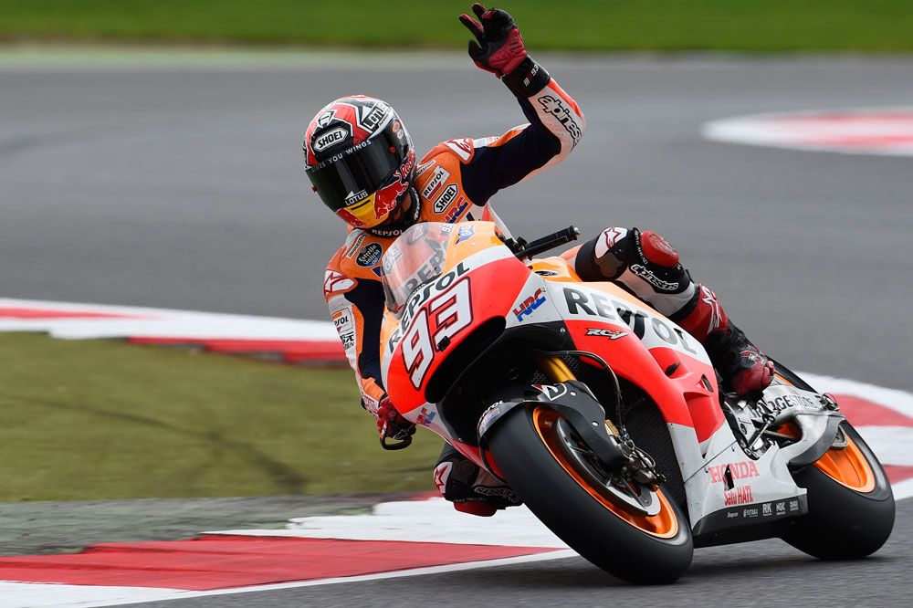 Márquez pone orden