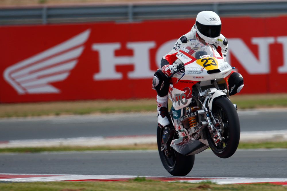 Adrián Bonastre saldrá 27º en la parrilla de Moto2