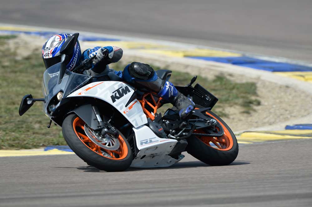 Motociclismo 2426: Contenidos de la revista