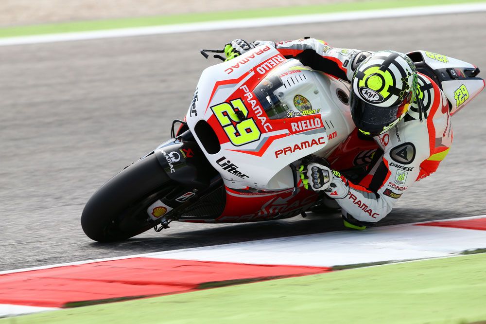 Iannone manda en el arranque del GP de Aragón