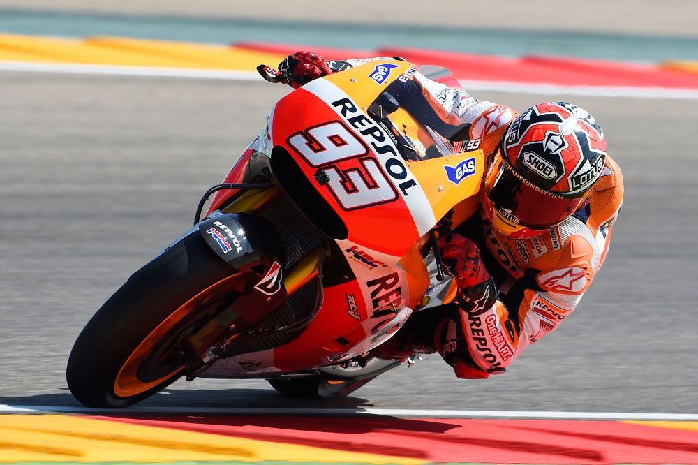 Márquez consigue una pole de récord en Alcañiz