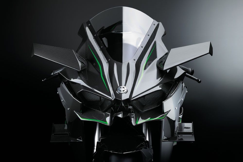 Vídeo de la Kawasaki Ninja H2R rodando en circuito