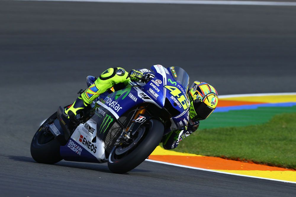Rossi retorna a la pole position
