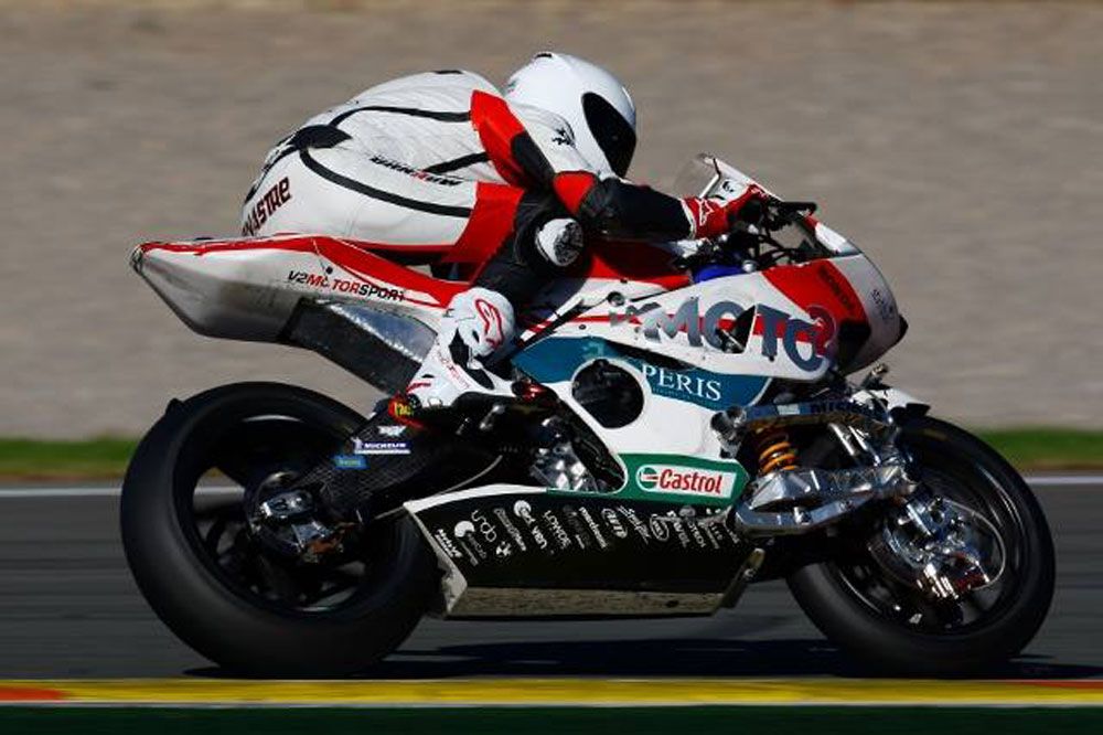 La Moto2 avanza en Valencia