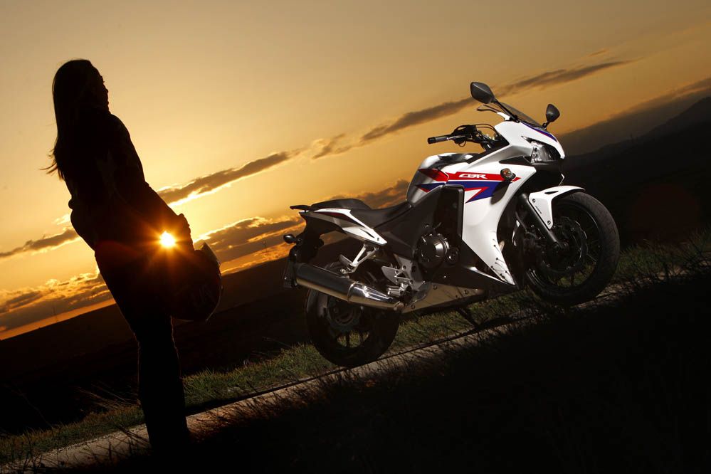 Mujeres en moto